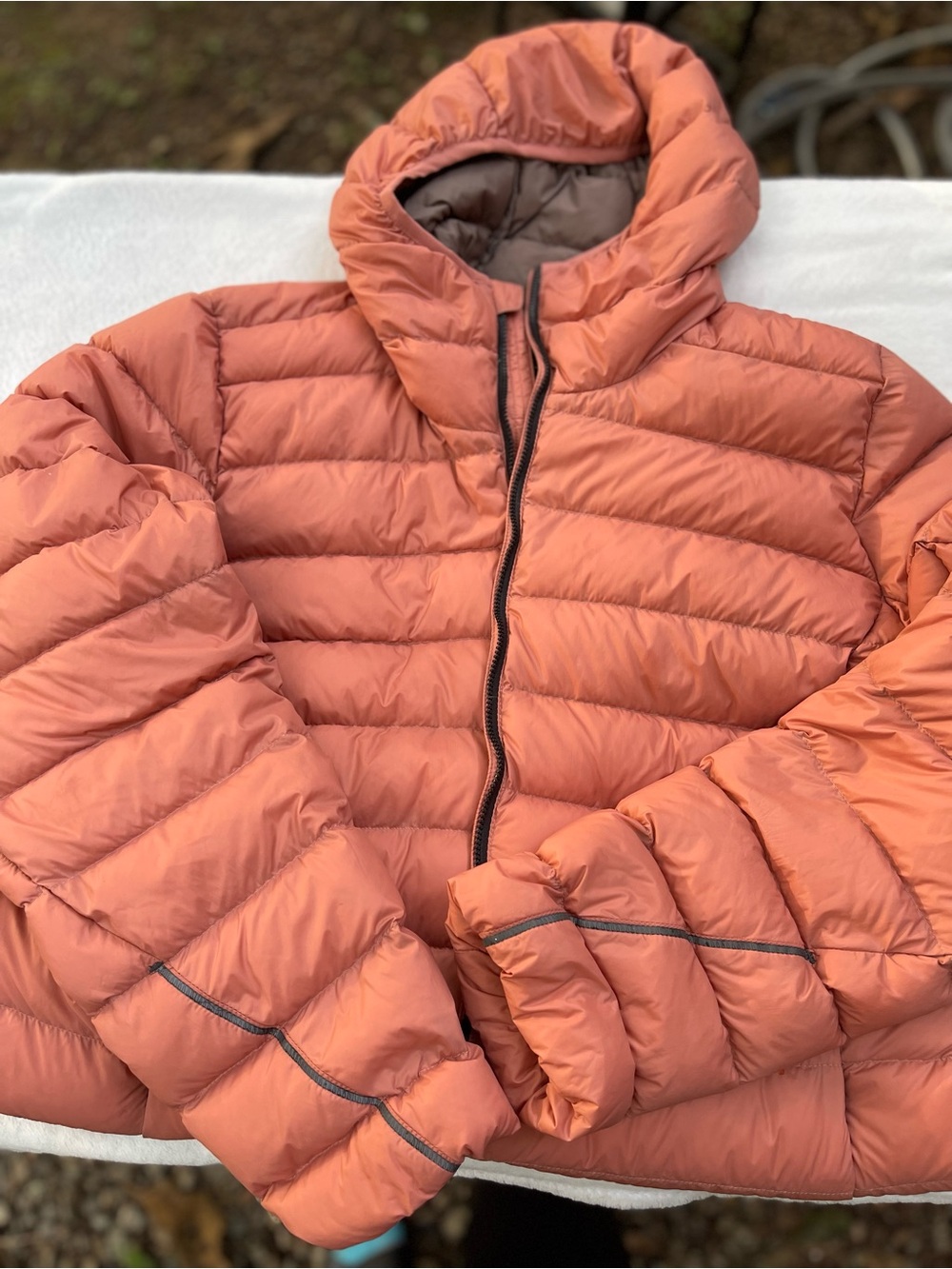adidas Womens Ski Puffer Jacket in Peach/Coral